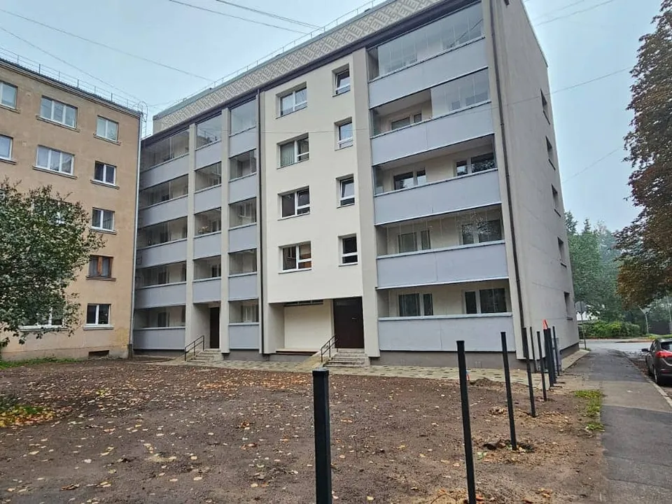 Energoefektivitātes uzlabošana Lāču ielā 11, Rīgā
