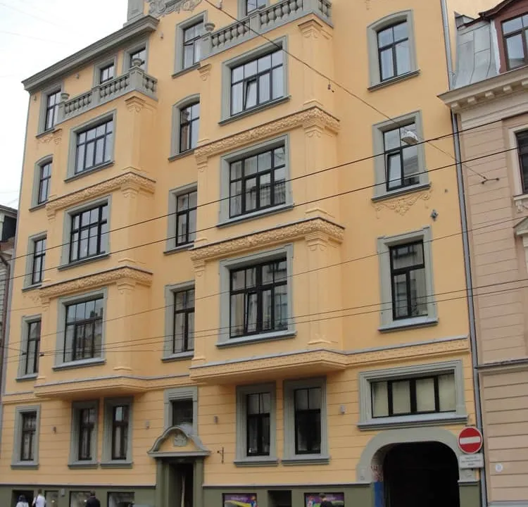 Vēsturiskās ēkas fasādes atjaunošana Aleksandra Čaka iela 44, Rīgā